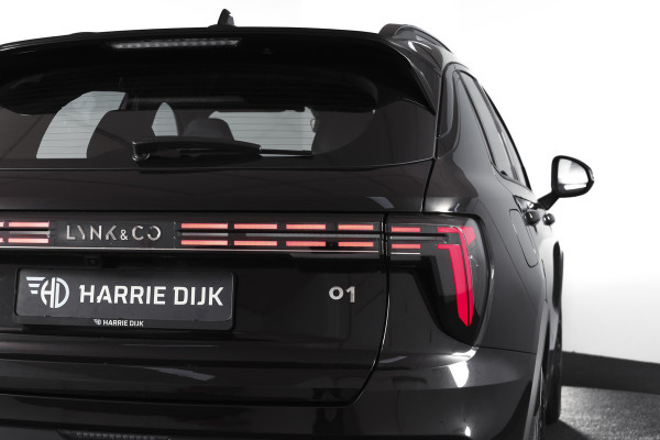 Lynk & Co 01 1.5 Core - Automaat Orig. NL | Dig. Cockpit | Adapt. Cruise | Stoelverw. | PDC | Camera | NAV + App. Connect | ECC | DAB | LM 19" |