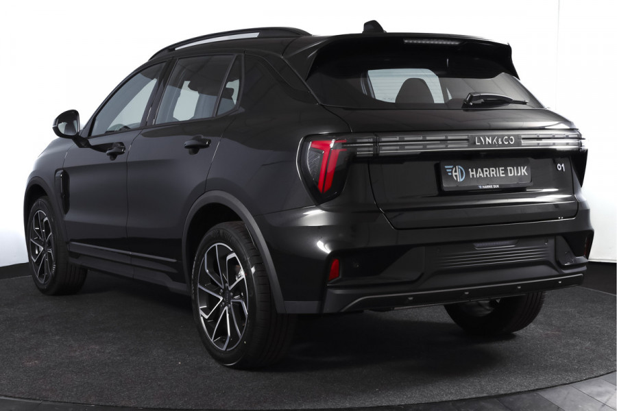 Lynk & Co 01 1.5 Core - Automaat Orig. NL | Dig. Cockpit | Adapt. Cruise | Stoelverw. | PDC | Camera | NAV + App. Connect | ECC | DAB | LM 19" |