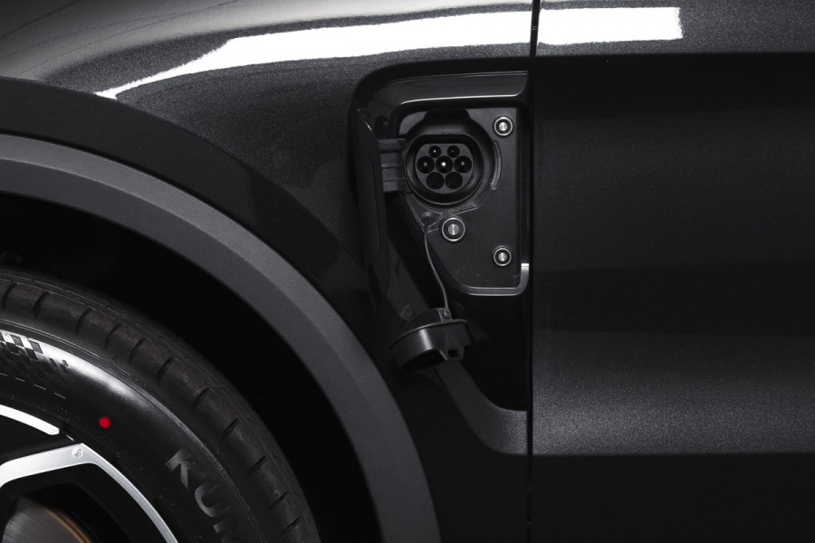 Lynk & Co 01 1.5 Core - Automaat Orig. NL | Dig. Cockpit | Adapt. Cruise | Stoelverw. | PDC | Camera | NAV + App. Connect | ECC | DAB | LM 19" |