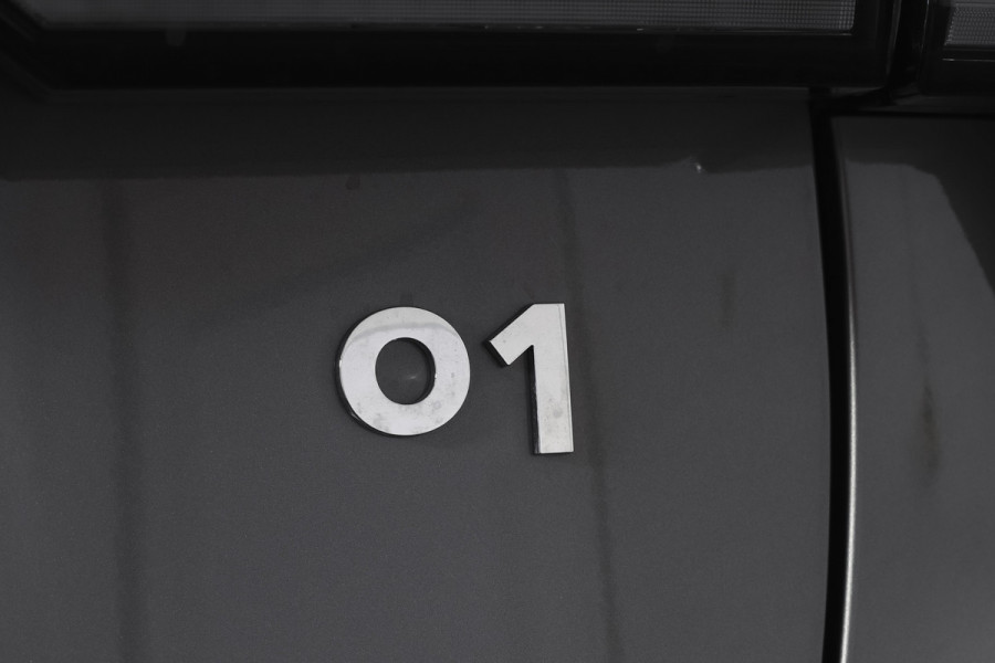 Lynk & Co 01 1.5 Core - Automaat Orig. NL | Dig. Cockpit | Adapt. Cruise | Stoelverw. | PDC | Camera | NAV + App. Connect | ECC | DAB | LM 19" |