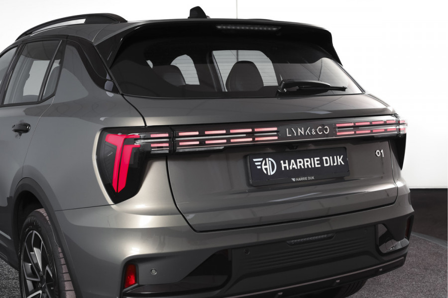 Lynk & Co 01 1.5 Core - Automaat Orig. NL | Dig. Cockpit | Adapt. Cruise | Stoelverw. | PDC | Camera | NAV + App. Connect | ECC | DAB | LM 19" |