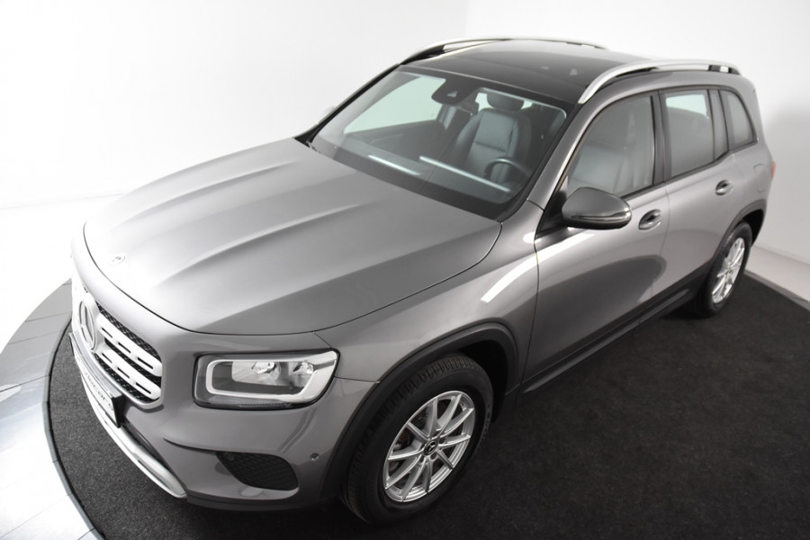 Mercedes-Benz Glb 180 *1ste eigenaar*Panoramadak*Stoelverwarming*Carplay*
