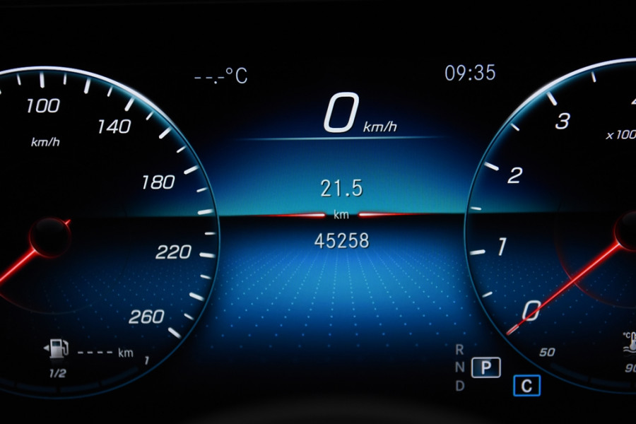 Mercedes-Benz Glb 180 *1ste eigenaar*Panoramadak*Stoelverwarming*Carplay*