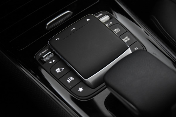 Mercedes-Benz Glb 180 *1ste eigenaar*Panoramadak*Stoelverwarming*Carplay*