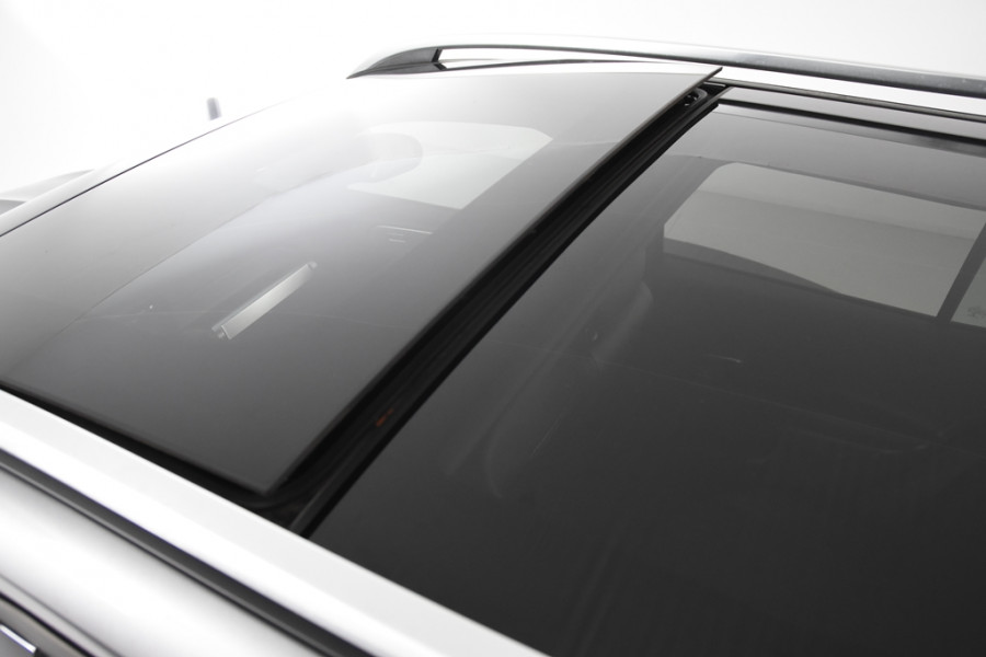 Mercedes-Benz Glb 180 *1ste eigenaar*Panoramadak*Stoelverwarming*Carplay*