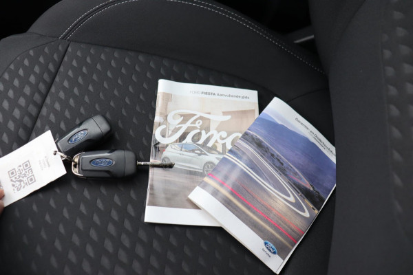 Ford Fiesta 1.0 EcoBoost Titanium org. NL-auto navigatie pdc