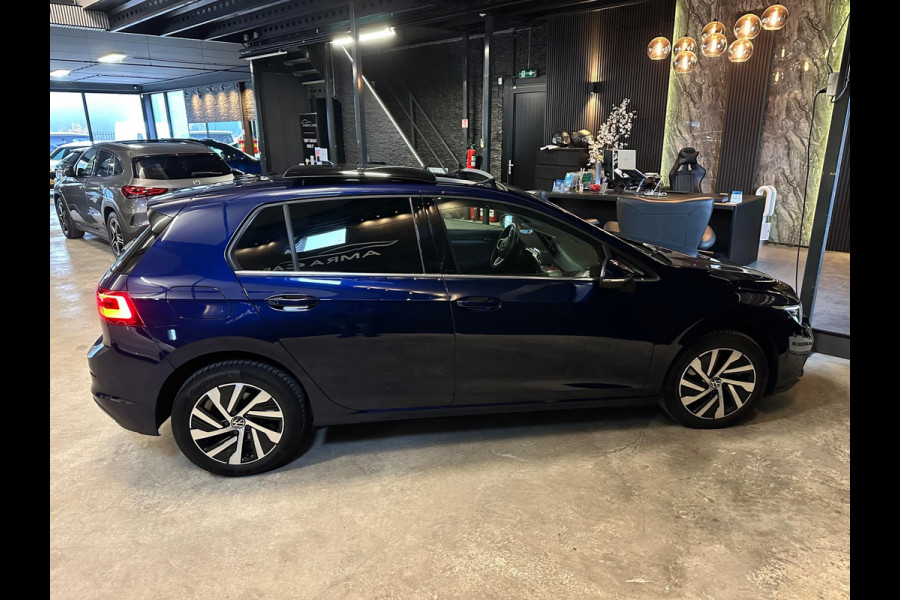 Volkswagen Golf 1.4 eHybrid|PANO|HEAD UP|MEMORY|FULL OPTIONS