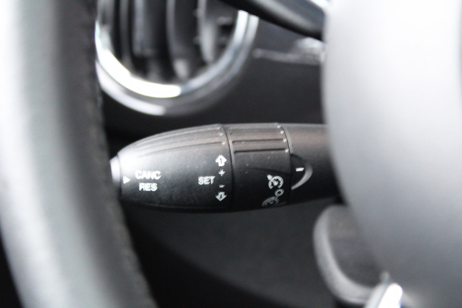 Fiat 500 0.9 TwinAir Turbo 120TH Edition | NAP! | PANO | NAP | PARKEERSENSOREN | CRUISE |