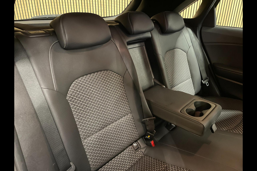 Kia Ceed 1.0 T-GDi DynamicPlusLine|120 PK|TREKHAAK|LEDER|KEYLESS|PDC|CARPLAY|ANDROID|CAMERA|CRUISE|CLIMATE|NAVIGATIEIN.BTW|1e EIG|