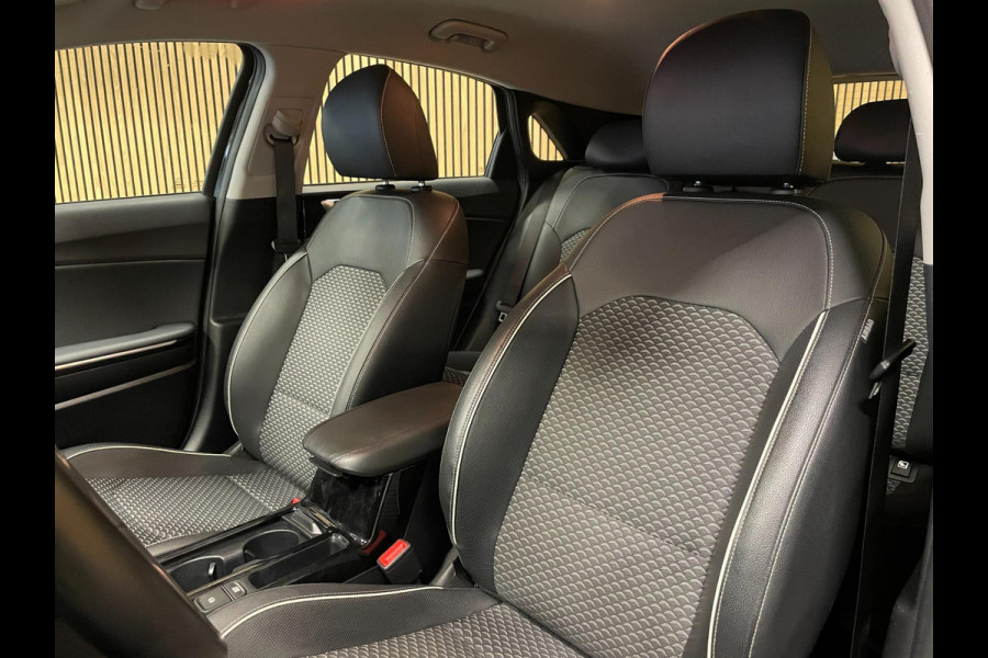 Kia Ceed 1.0 T-GDi DynamicPlusLine|120 PK|TREKHAAK|LEDER|KEYLESS|PDC|CARPLAY|ANDROID|CAMERA|CRUISE|CLIMATE|NAVIGATIEIN.BTW|1e EIG|