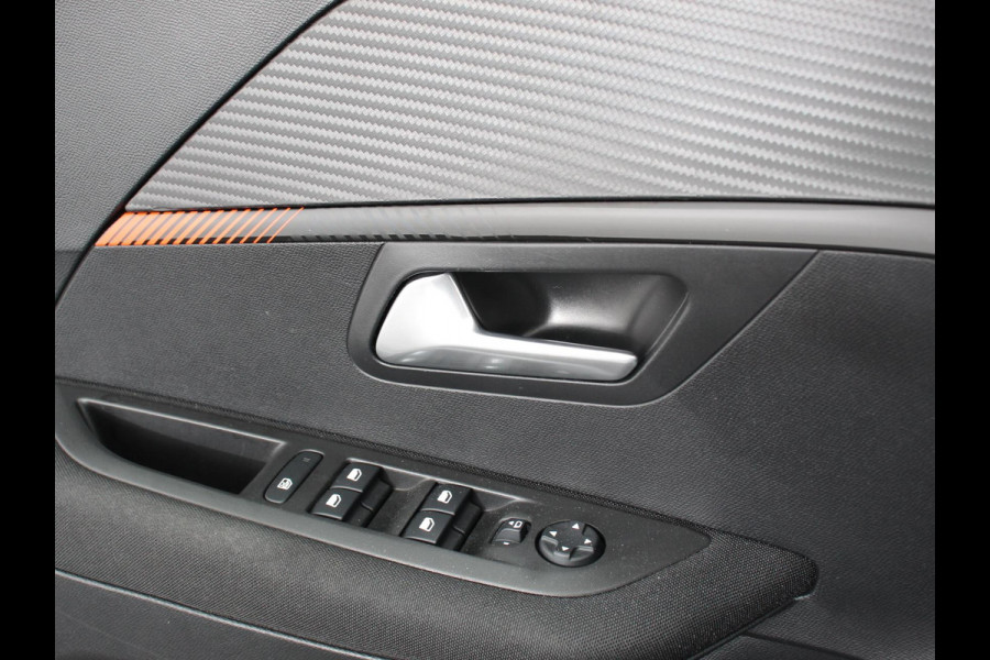 Peugeot 208 1.2 PureTech 100pk Active Pack | Navigatie | Apple Carplay/Android Auto | Parkeersensoren achter | Cruise Control | Airco | Lichtmetalen velgen
