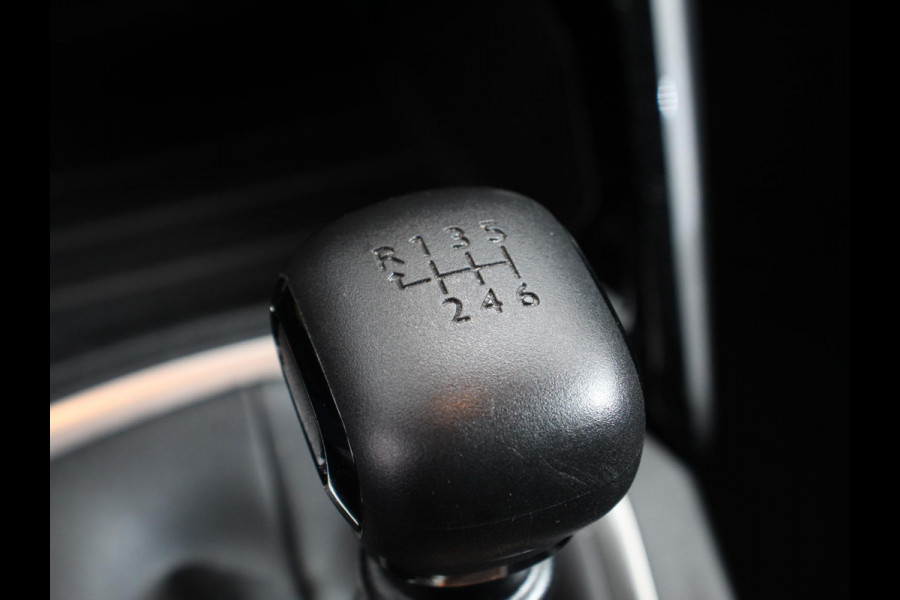 Peugeot 208 1.2 PureTech 100pk Active Pack | Navigatie | Apple Carplay/Android Auto | Parkeersensoren achter | Cruise Control | Airco | Lichtmetalen velgen