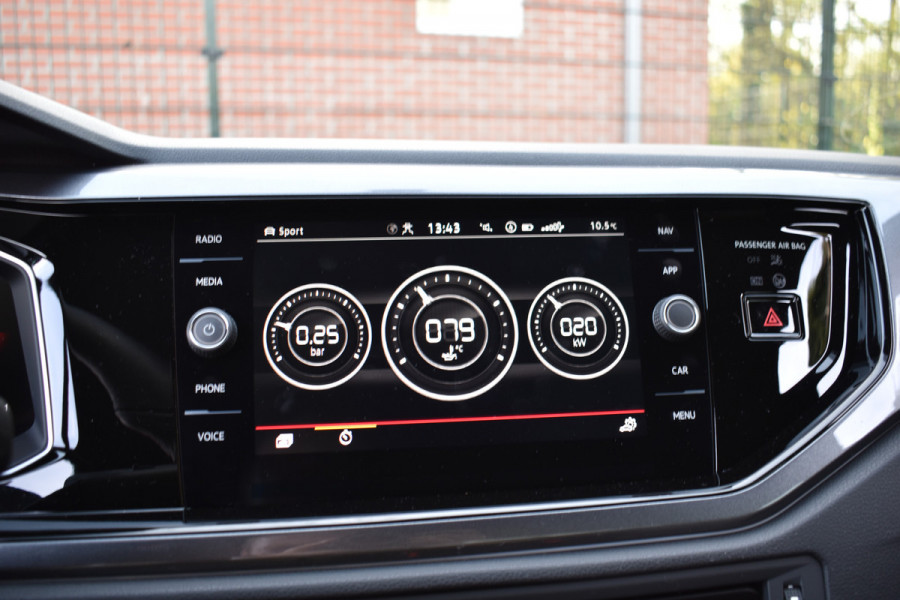 Volkswagen Polo 2.0 TSI GTI TSI 210PK DSG GTI-SPORT IQ-LIGHT/PDC/CARPLAY FABRIEKS GARANTIE