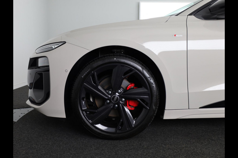 Audi A6 Sportback e-tron S edition 83 kWh | Winterpakket | Privacy glas | LM velgen 21" | Leder interieur | Remzadels rood |