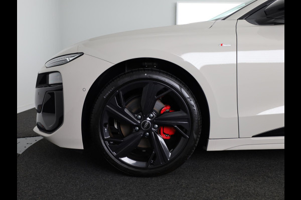 Audi A6 Sportback e-tron S edition 83 kWh | Winterpakket | Privacy glas | LM velgen 21" | Leder interieur | Remzadels rood |
