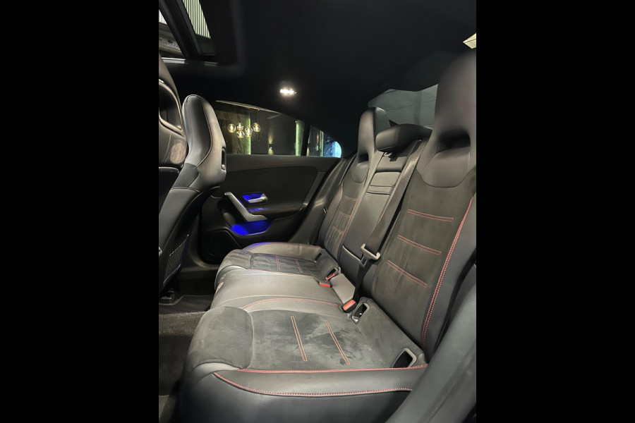 Mercedes-Benz CLA-Klasse 180 AMG|PANO|SFEER|BOMVOL!