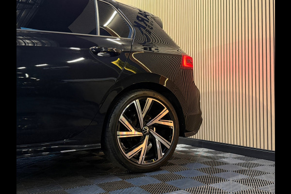 Volkswagen Golf 1.5 eTSI |3x R-LINE|VIRTUAL|PANO| IQ LIGHTS|ACC|NIGHTPAKKET|SFEERVERLICHTING|CAMERA|CARPLAY|DEALERONDERHOUDEN|VOL!