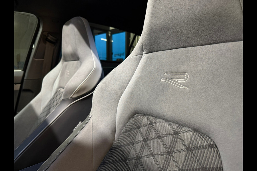 Volkswagen Golf 1.5 eTSI |3x R-LINE|VIRTUAL|PANO| IQ LIGHTS|ACC|NIGHTPAKKET|SFEERVERLICHTING|CAMERA|CARPLAY|DEALERONDERHOUDEN|VOL!