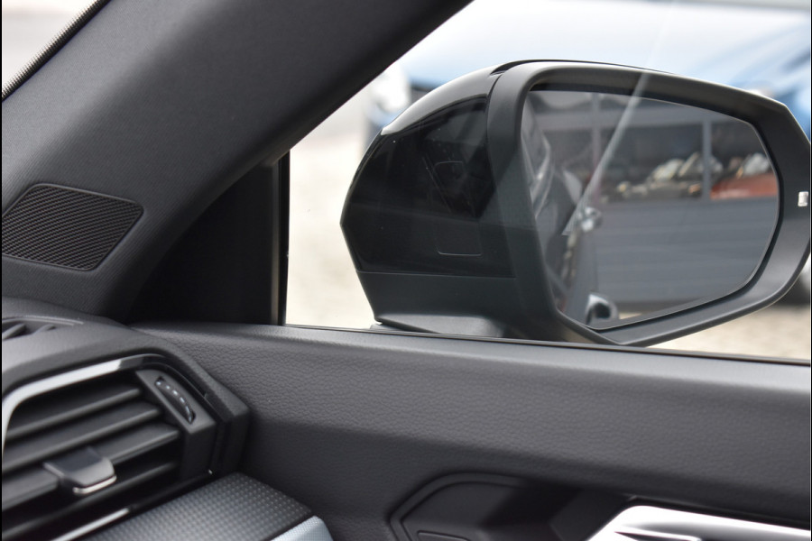 Audi Q3 Sportback 45 TFSI e S-Line 245 Pk Pano Sfeer Keyless Camera Navi Full Led 20 Inch