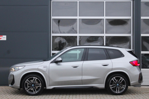BMW X1 XDrive30e M-Sport Shadow | Pano | ACC | Memory | Massage | HUD | HK | Elek. Trekhaak