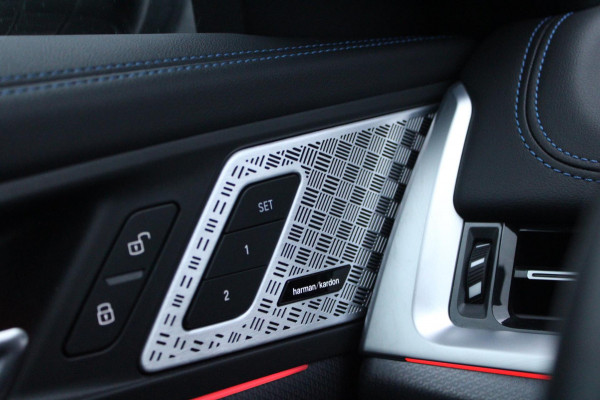 BMW X1 XDrive30e M-Sport Shadow | Pano | ACC | Memory | Massage | HUD | HK | Elek. Trekhaak