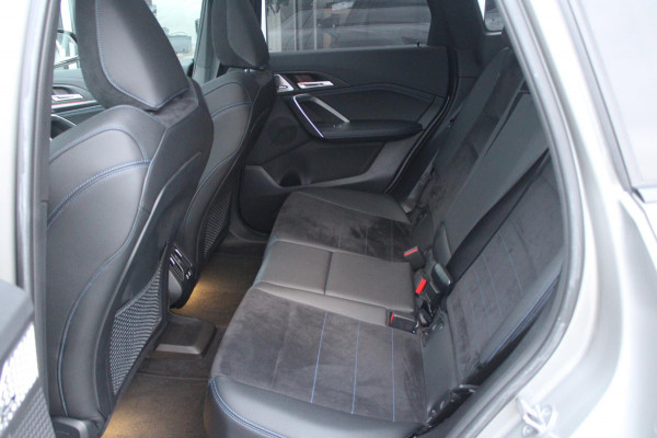 BMW X1 XDrive30e M-Sport Shadow | Pano | ACC | Memory | Massage | HUD | HK | Elek. Trekhaak