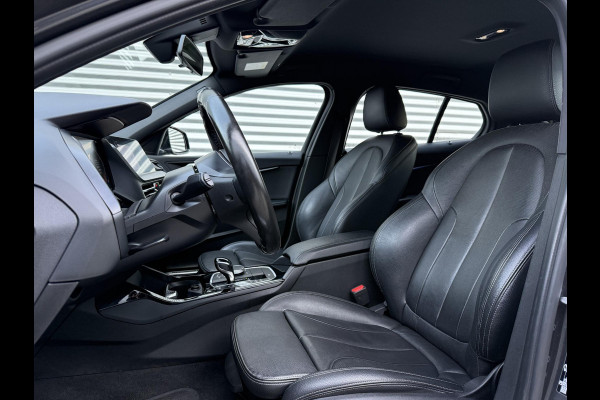 BMW 1-serie 118i High Executive Edition M-Pakket,2e Eigenaar,Navi,Leder,Stoelverwarming,PDC,N.A,P,APK tot 05-2026