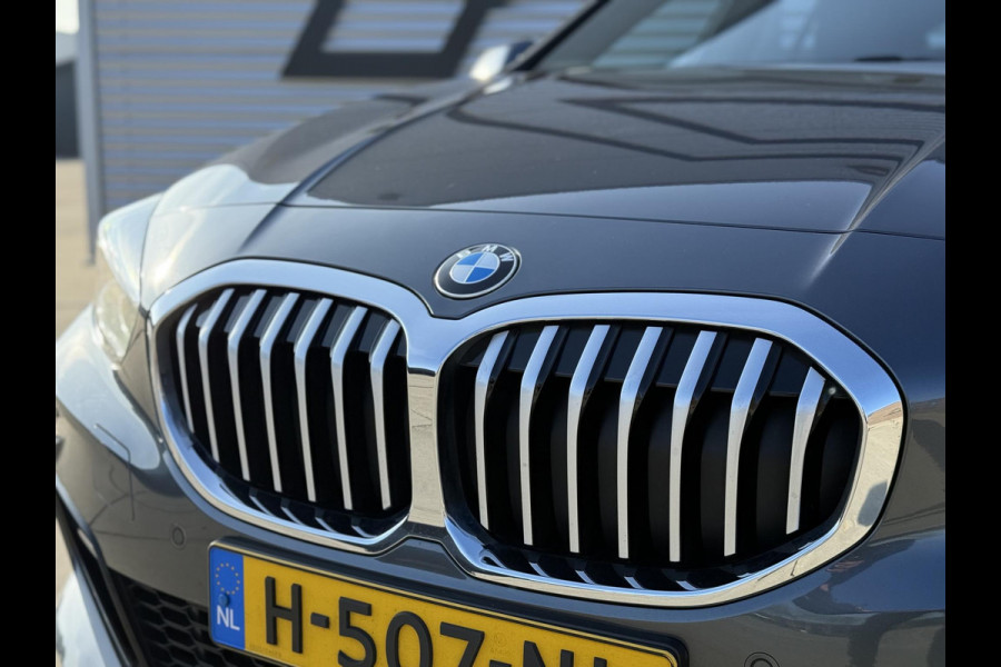 BMW 1-serie 118i High Executive Edition M-Pakket,2e Eigenaar,Navi,Leder,Stoelverwarming,PDC,N.A,P,APK tot 05-2026