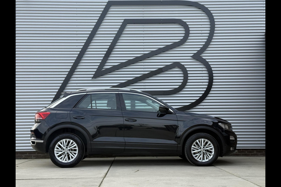 Volkswagen T-Roc 1.5 TSI Style 1e Eigenaar,Clima,Navi,Automaat,150 PK,Adap cruise,PDC V+A,Carplay,N.A.P,APK tot 08-2027