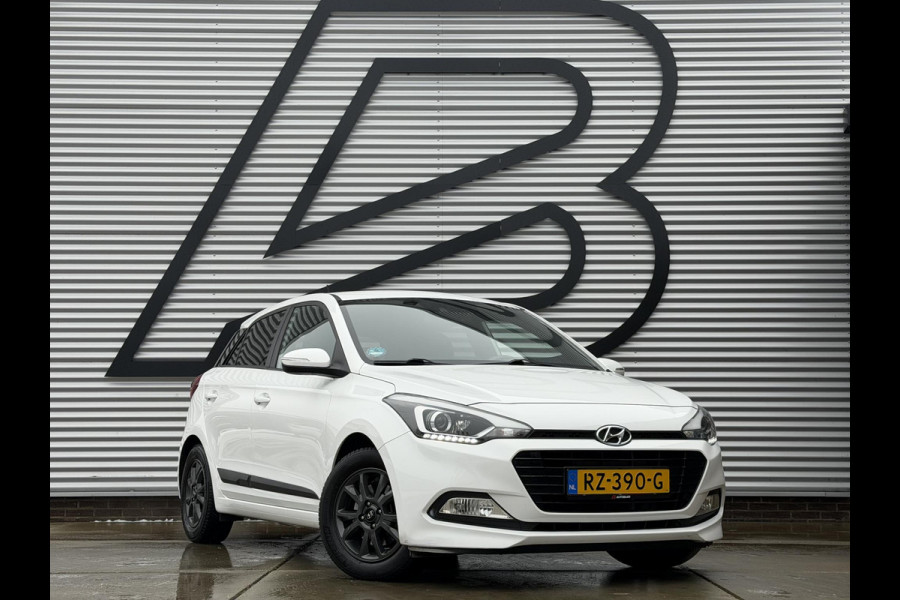 Hyundai i20 1.0 T-GDI Black Edition Navi,Camera,Airco,Cruise,PDC,Trekhaak,LM Velgen,N.A.P,101pk,Volledig Dealer Onderhouden,APK tot 01-2027