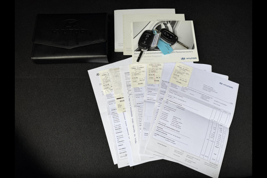 Hyundai i20 1.0 T-GDI Black Edition Navi,Camera,Airco,Cruise,PDC,Trekhaak,LM Velgen,N.A.P,101pk,Volledig Dealer Onderhouden,APK tot 01-2027