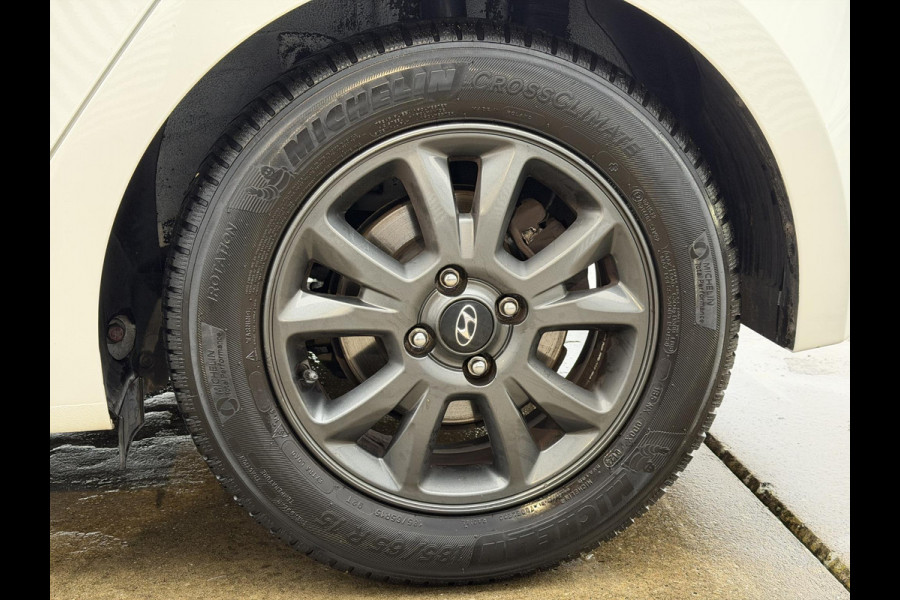 Hyundai i20 1.0 T-GDI Black Edition Navi,Camera,Airco,Cruise,PDC,Trekhaak,LM Velgen,N.A.P,101pk,Volledig Dealer Onderhouden,APK tot 01-2027