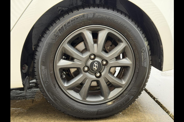 Hyundai i20 1.0 T-GDI Black Edition Navi,Camera,Airco,Cruise,PDC,Trekhaak,LM Velgen,N.A.P,101pk,Volledig Dealer Onderhouden,APK tot 01-2027