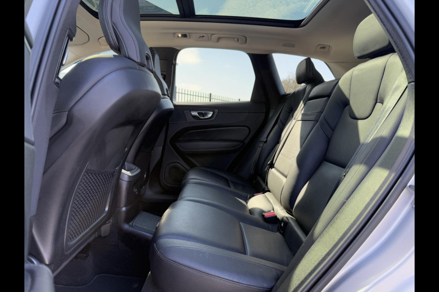 Volvo XC60 2.0 Recharge T6 AWD Inscription 1e Eigenaar,Pano,Leder,Navi,340pk,PDC,Dealer Onderhouden,N.A.P,Apk tot 11-2026