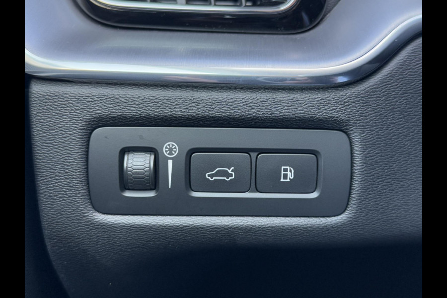 Volvo XC60 2.0 Recharge T6 AWD Inscription 1e Eigenaar,Pano,Leder,Navi,340pk,PDC,Dealer Onderhouden,N.A.P,Apk tot 11-2026