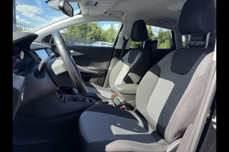 Opel Grandland X 1.2 Turbo Online Edition 1e Eigenaar,Dealer Onderhouden,Navi,Clima,Cruise,Pdc V+A,6 Bak,Lm velgen,131pk,Nieuwe Apk bij Aflevering