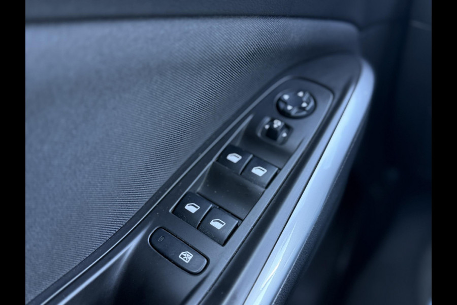 Opel Grandland X 1.2 Turbo Online Edition 1e Eigenaar,Dealer Onderhouden,Navi,Clima,Cruise,Pdc V+A,6 Bak,Lm velgen,131pk,Nieuwe Apk bij Aflevering