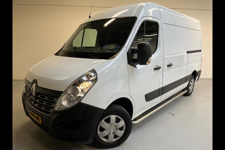 Renault Master T35 2.3 dCi 110pk euro6 L2H2 2xSchuifdeur, 3 persoons, Camera, CruiseControl, Navigatie, Trekhaak, RIJKLAARPRIJS!