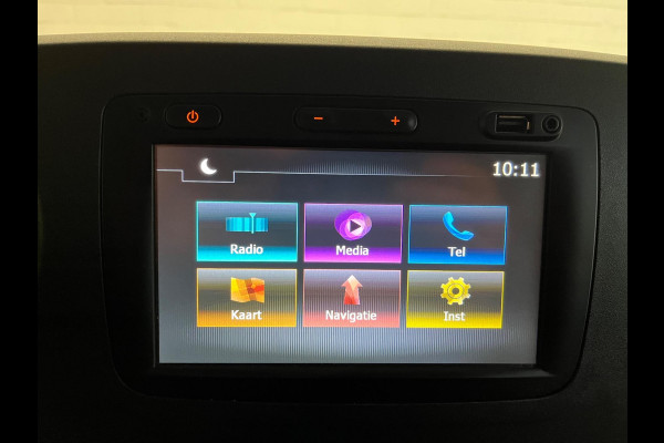 Renault Master T35 2.3 dCi 110pk euro6 L2H2 2xSchuifdeur, 3 persoons, Camera, CruiseControl, Navigatie, Trekhaak, RIJKLAARPRIJS!