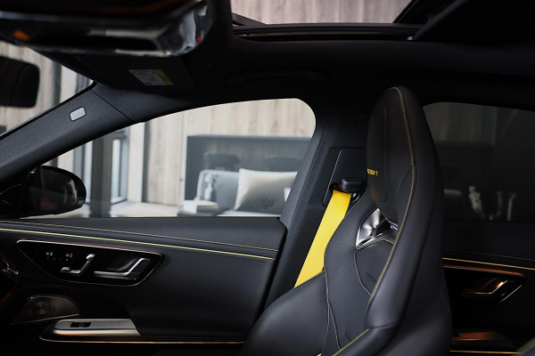 Mercedes-Benz E-Klasse AMG 53 4MATIC+ Edition 1 / Hyperscreen / Performance Zetels / Head Up / Softclose / 360 Camera / Open Pano