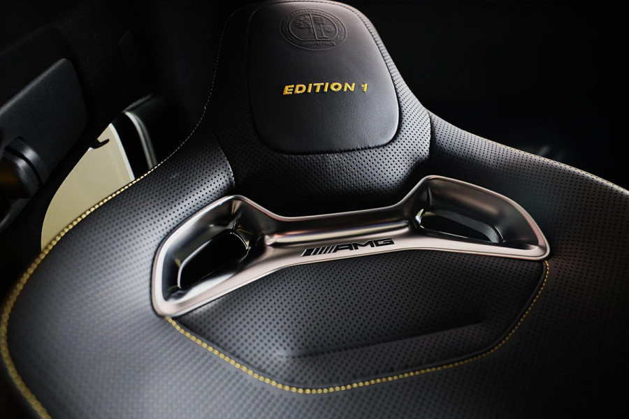 Mercedes-Benz E-Klasse AMG 53 4MATIC+ Edition 1 / Hyperscreen / Performance Zetels / Head Up / Softclose / 360 Camera / Open Pano