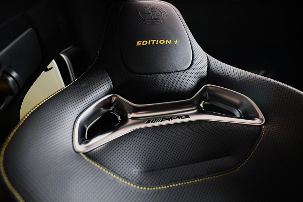 Mercedes-Benz E-Klasse AMG 53 4MATIC+ Edition 1 / Hyperscreen / Performance Zetels / Head Up / Softclose / 360 Camera / Open Pano