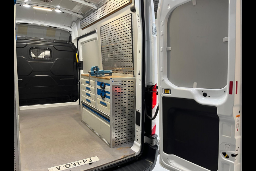 Ford Transit Servicewagen 310 2.0 TDCI 131pk euro6 L2H3 Trend 3Persoons, Sortimo Inrichting, Trekhaak, Navigatie, Rijklaarprijs!