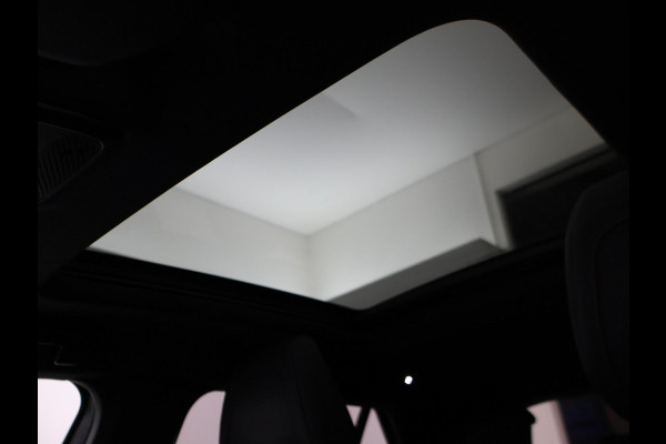 Peugeot e-2008 EV GT 50 kWh + LEDER | SCHUIFDAK | CAMERA | ADAPTIVE CRUISE | STOELVERW. | SFEERVERL.