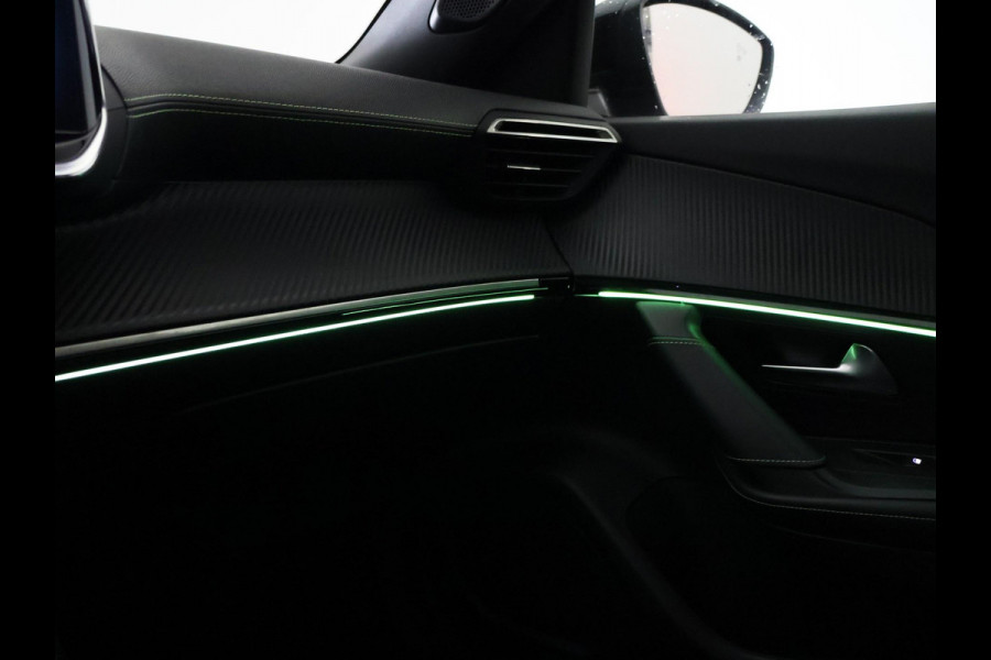 Peugeot e-2008 EV GT 50 kWh + LEDER | SCHUIFDAK | CAMERA | ADAPTIVE CRUISE | STOELVERW. | SFEERVERL.