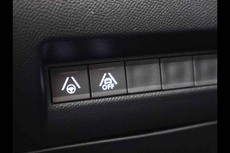 Peugeot e-2008 EV GT 50 kWh + LEDER | SCHUIFDAK | CAMERA | ADAPTIVE CRUISE | STOELVERW. | SFEERVERL.