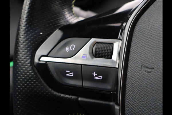 Peugeot e-2008 EV GT 50 kWh + LEDER | SCHUIFDAK | CAMERA | ADAPTIVE CRUISE | STOELVERW. | SFEERVERL.