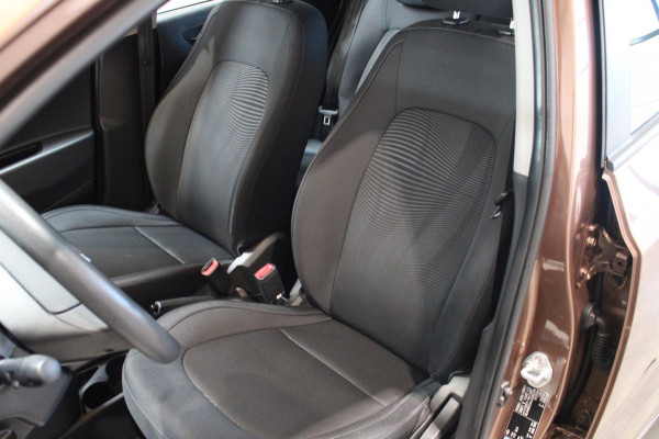 Hyundai i10 1.0i Comfort Cruise controle Climatronic Rijklaar incl onderhoud Bovag garantie