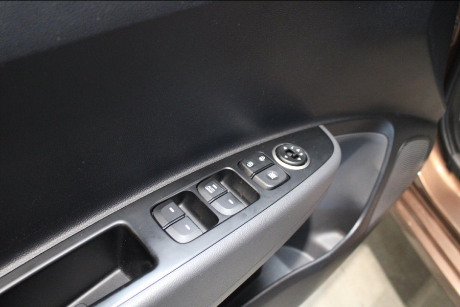 Hyundai i10 1.0i Comfort Cruise controle Climatronic Rijklaar incl onderhoud Bovag garantie