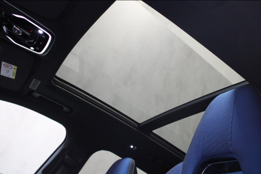 Lynk & Co 01 1.5 NL Auto/Zwarte hemel/360/Rijklaar/Bovag